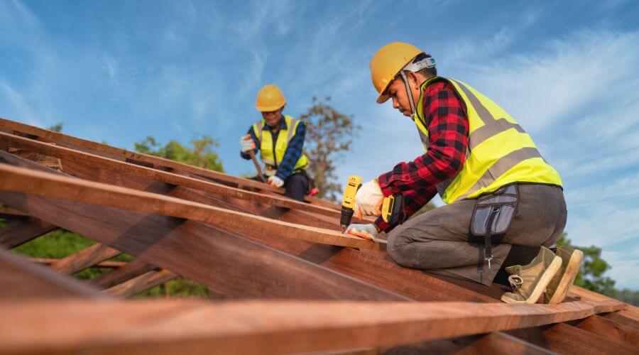 Professional gutter cleaning in Farmersburg, IN